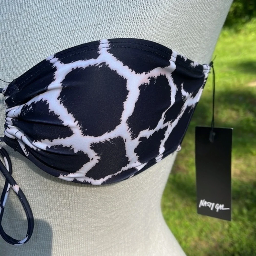 Nasty Gal beach party giraffe multi-way bikini top black/white size 6
